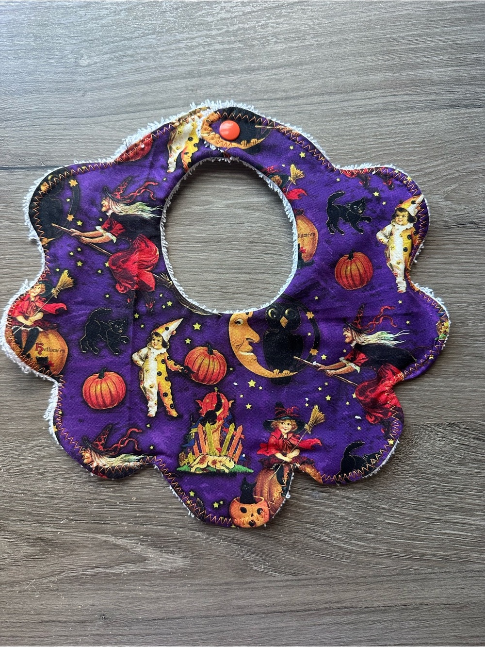 Purple Halloween-Print Baby Bib - Scalloped Drool Bib
